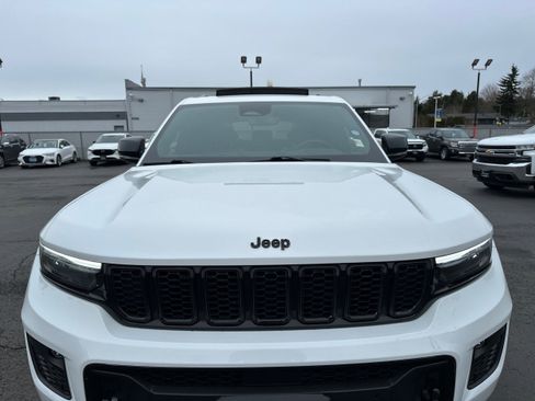 Used 2023 Jeep Grand Cherokee Overland image 25
