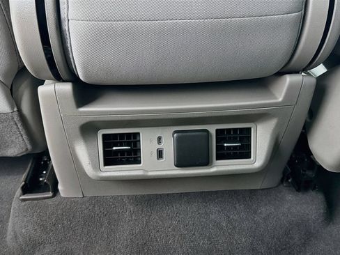 Used 2022 GMC Sierra 1500 SLE AWD/4WD image 26