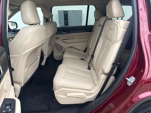 Used 2021 Jeep Grand Cherokee L Limited image 24