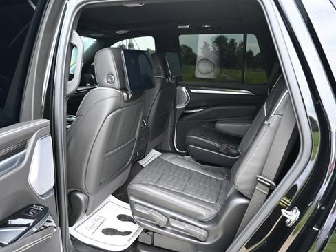 Used 2026 Cadillac Escalade V AWD/4WD image 26