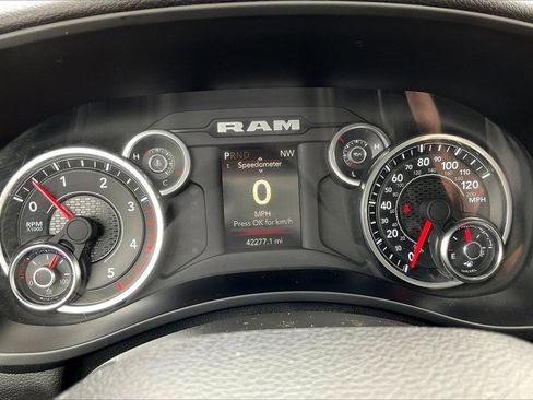 Used 2024 RAM 3500 Big Horn image 20