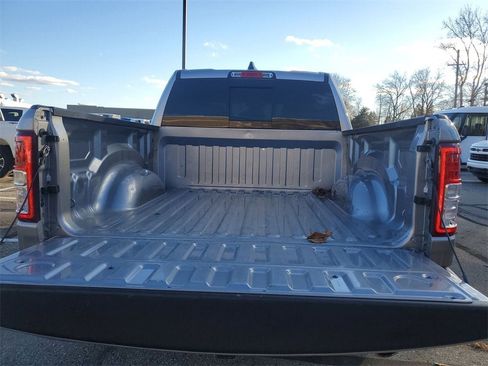 Used 2021 RAM 1500 Big Horn image 24
