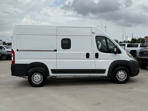 Used 2020 RAM ProMaster 1500 w/ Premium Appearance Group FWD image 3