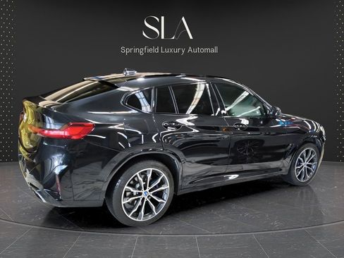 Used 2022 BMW X4 xDrive30i AWD/4WD image 8