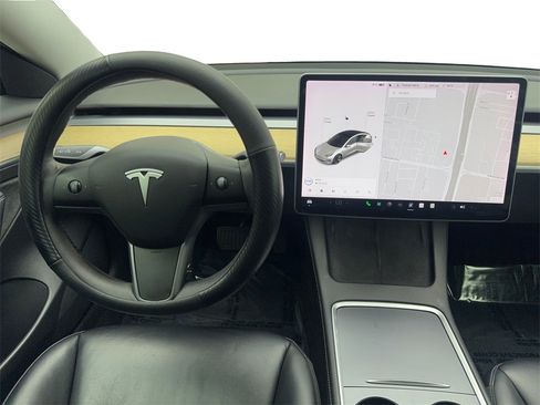 Used 2021 Tesla Model 3 Standard Range Plus image 52