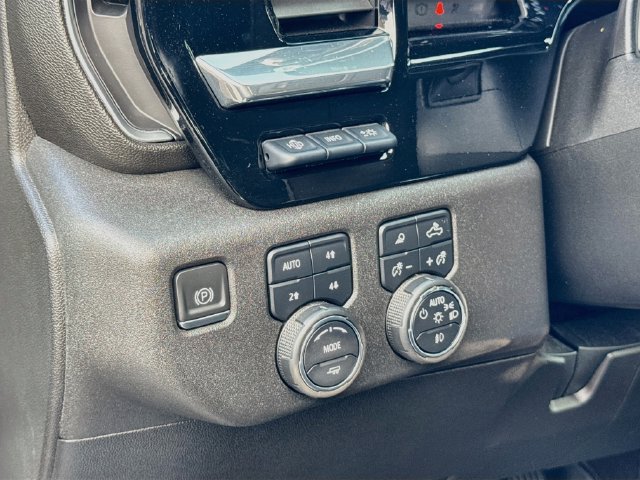 Used 2024 Chevrolet Silverado 3500 LTZ w/ LTZ Premium Package AWD/4WD image 10