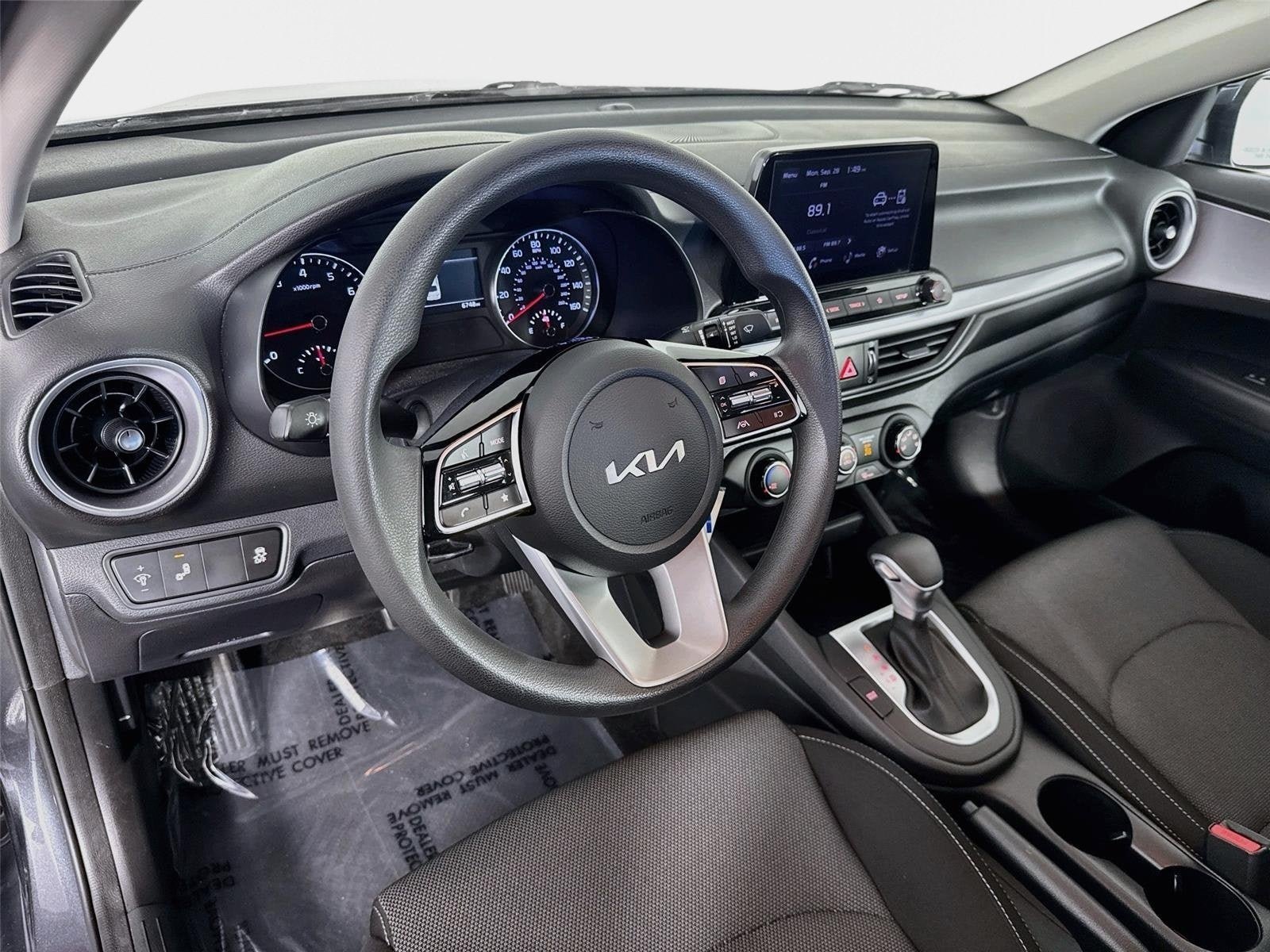 Certified 2023 Kia Forte LXS w/ LXS Technology Package FWD image 9