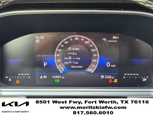 Used 2025 Volkswagen Taos SE FWD image 13