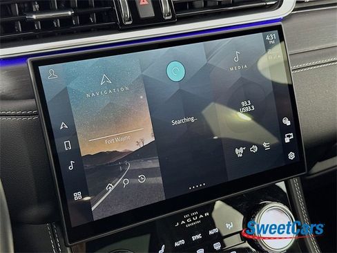 Used 2025 Jaguar F-PACE R-Dynamic S image 24