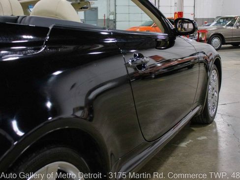 Used 2004 Lexus SC 430 Convertible RWD image 24