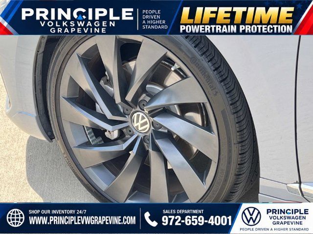 Used 2023 Volkswagen Arteon SE w/ Arteon MDO Package FWD image 5