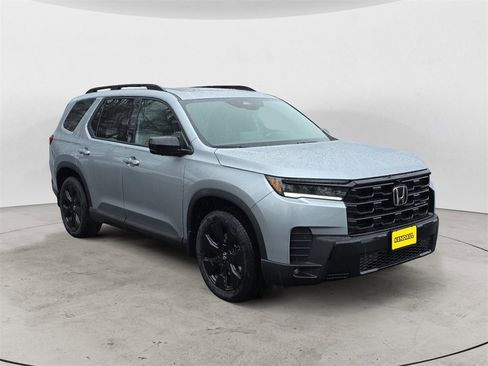 New 2026 Honda Pilot Black Edition image 7