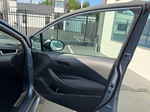 Used 2022 Toyota Corolla LE FWD image 20