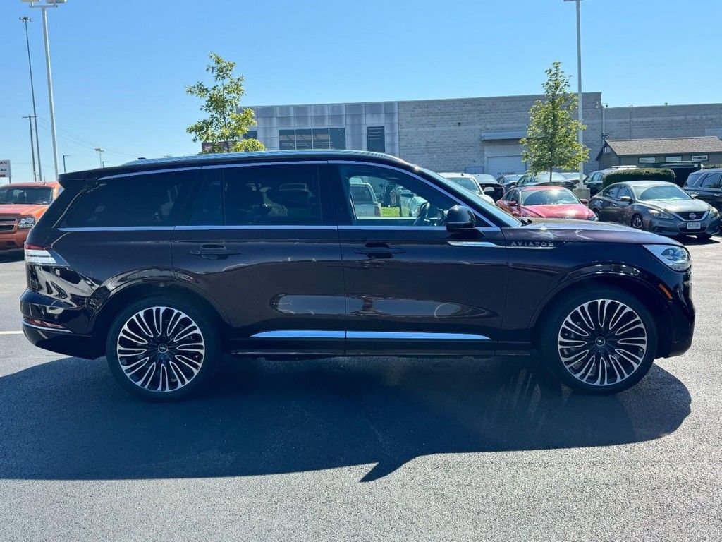 Used 2023 Lincoln Aviator Black Label w/ Dynamic Handling Package AWD/4WD image 2