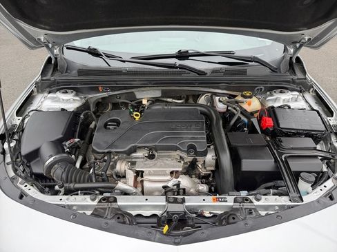 Used 2022 Chevrolet Malibu LT FWD image 29