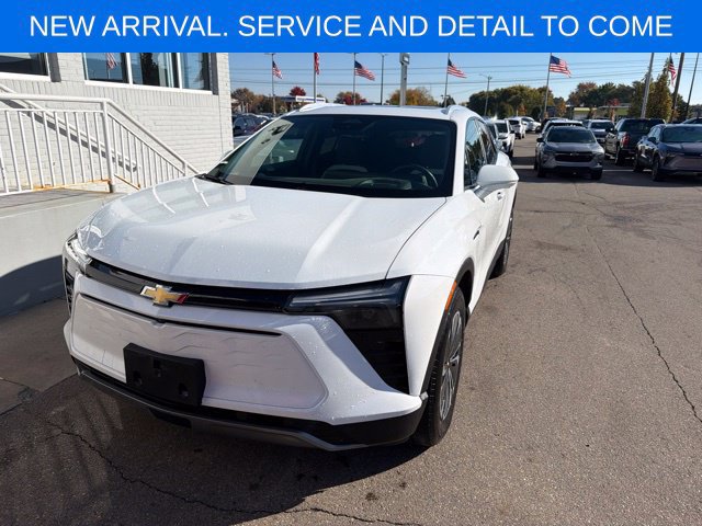 Used 2024 Chevrolet Blazer EV LT AWD/4WD image 2