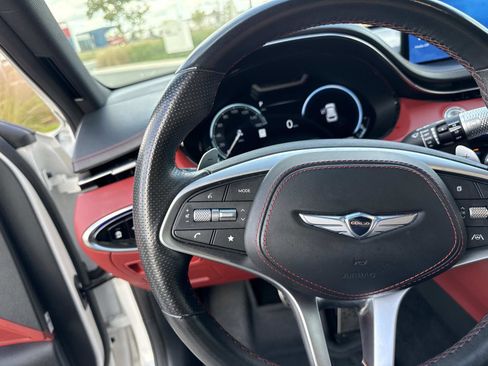 Used 2023 Genesis GV70 2.5T w/ Sport Prestige Package image 31