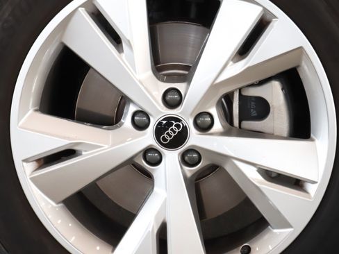 Certified 2023 Audi Q4 e-tron Premium Plus w/ Premium Plus image 4