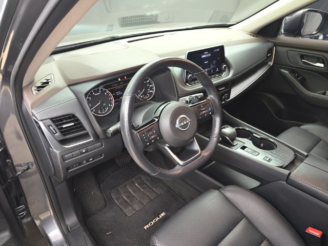 Used 2023 Nissan Rogue SV w/ SV Premium B Package FWD image 14