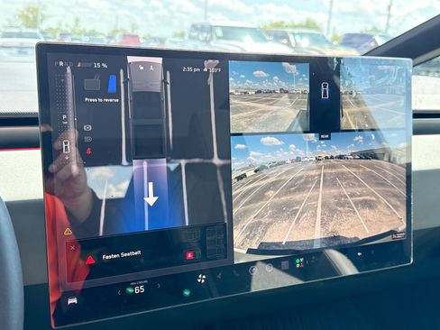 Used 2026 Tesla Cybertruck AWD Crew Cab image 23