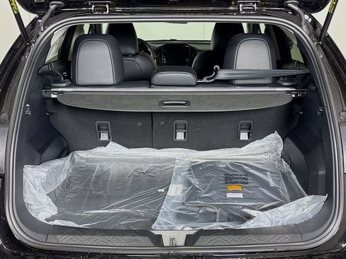 New 2026 Subaru Crosstrek 2.5i Limited w/ Crosstrek Mirror Package image 24