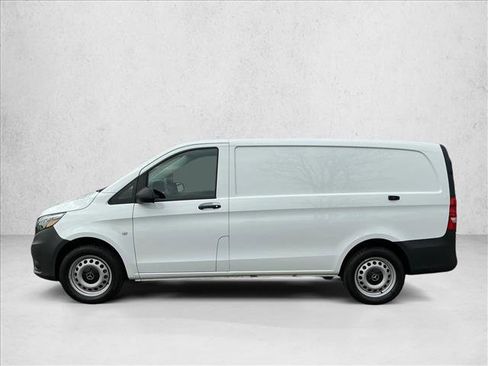 Used 2023 Mercedes-Benz Metris image 8