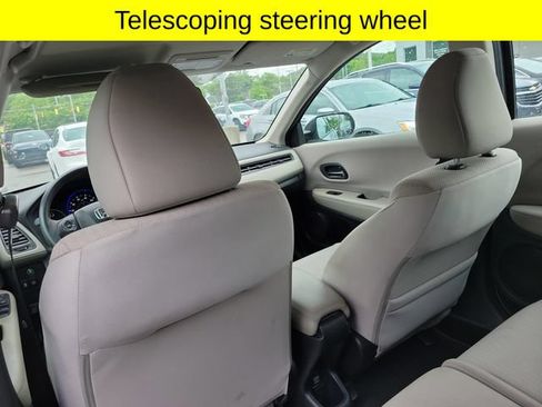Used 2018 Honda HR-V LX image 26