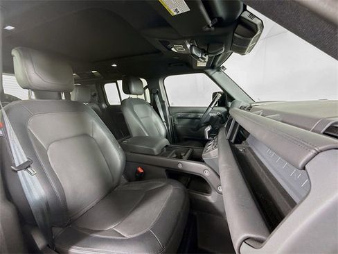 Certified 2023 Land Rover Defender 110 X-Dynamic SE image 30