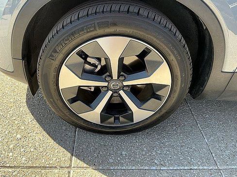 Certified 2023 Volvo XC40 B5 Plus w/ Protection Package Premier AWD/4WD image 13