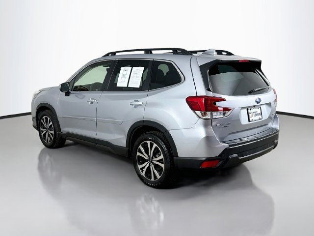 Used 2023 Subaru Forester Limited AWD/4WD image 7