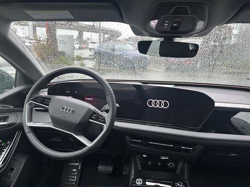 Used 2025 Audi A6 e-tron Premium Plus w/ Premium Plus image 10