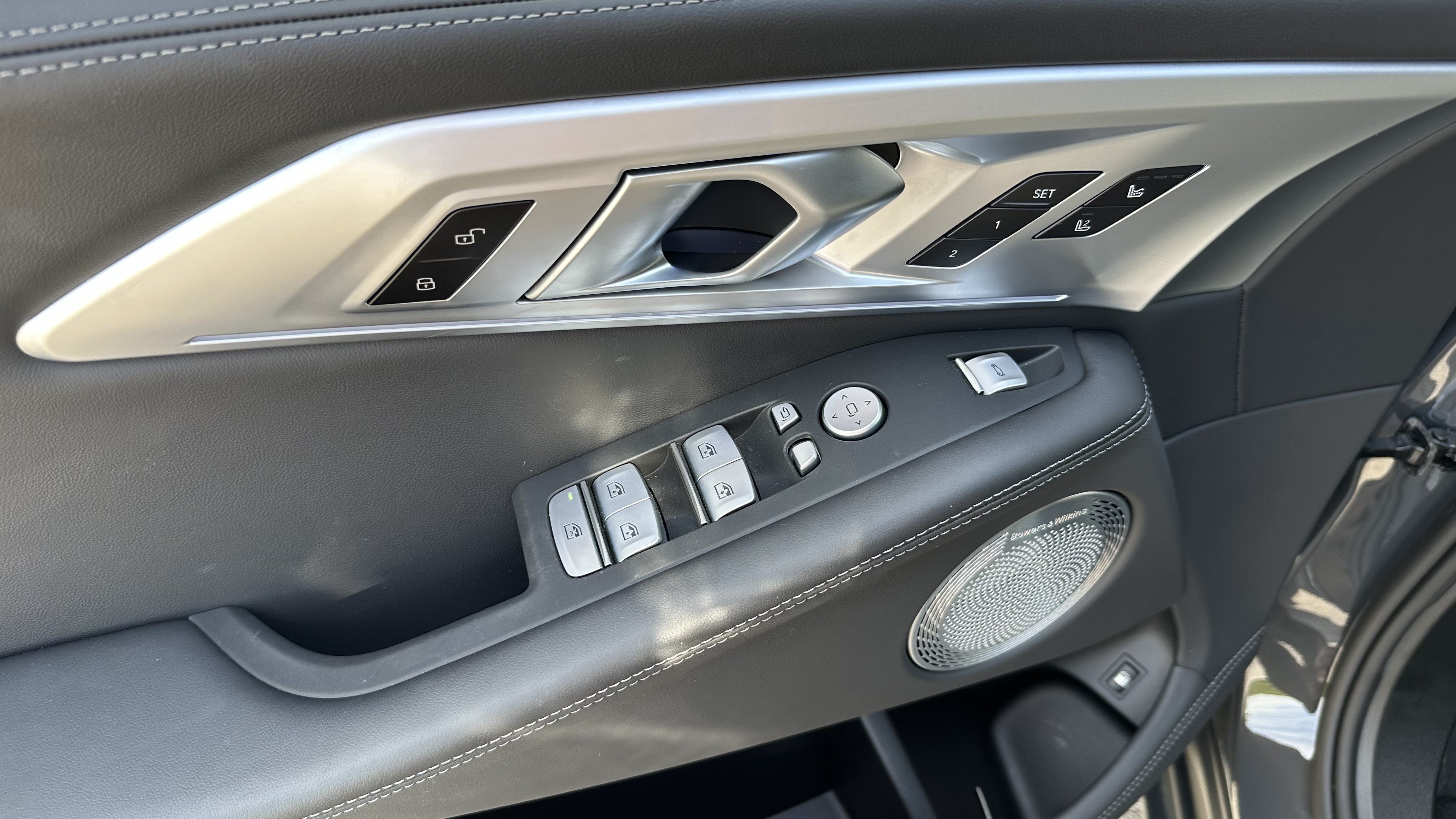 Certified 2025 BMW XM AWD/4WD image 17