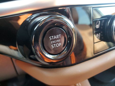 Used 2026 Nissan Pathfinder Platinum image 24