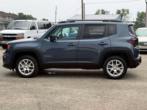 Used 2021 Jeep Renegade Latitude w/ Convenience Group AWD/4WD image 7