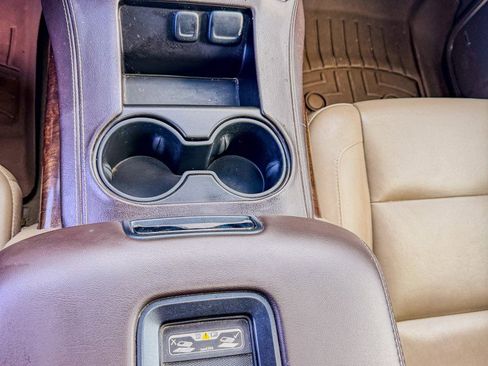 Used 2015 Chevrolet Tahoe LT RWD image 12
