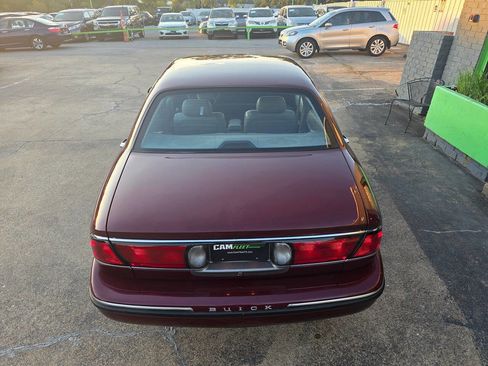 Used 1999 Buick Le Sabre Custom image 10