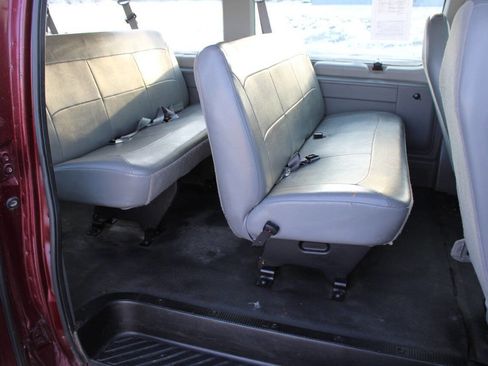 Used 2004 Ford E-350 and Econoline 350 XL image 4