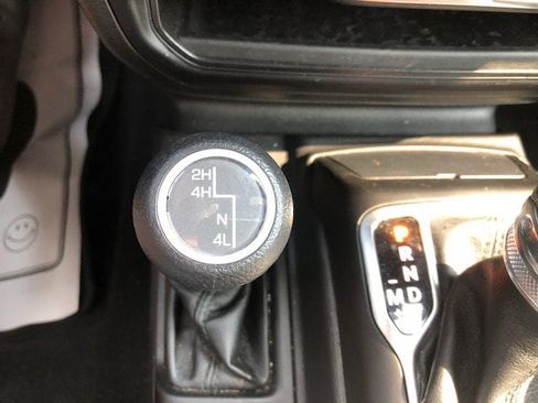 Used 2023 Jeep Wrangler Unlimited Sport AWD/4WD image 14