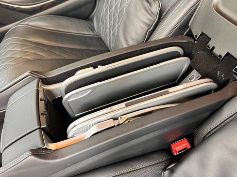 Used 2018 Mercedes-Benz Maybach S 560 4MATIC image 79