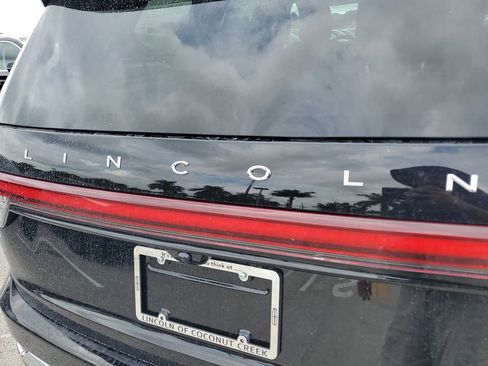 New 2025 Lincoln Aviator 2WD image 5