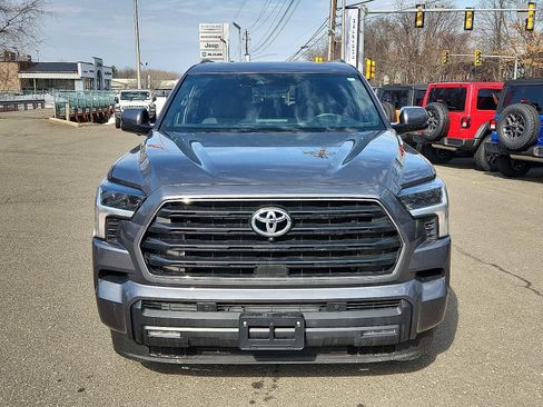 Used 2025 Toyota Sequoia SR5 image 2