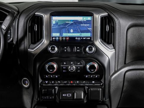 Used 2022 GMC Sierra 3500 Denali AWD/4WD image 25