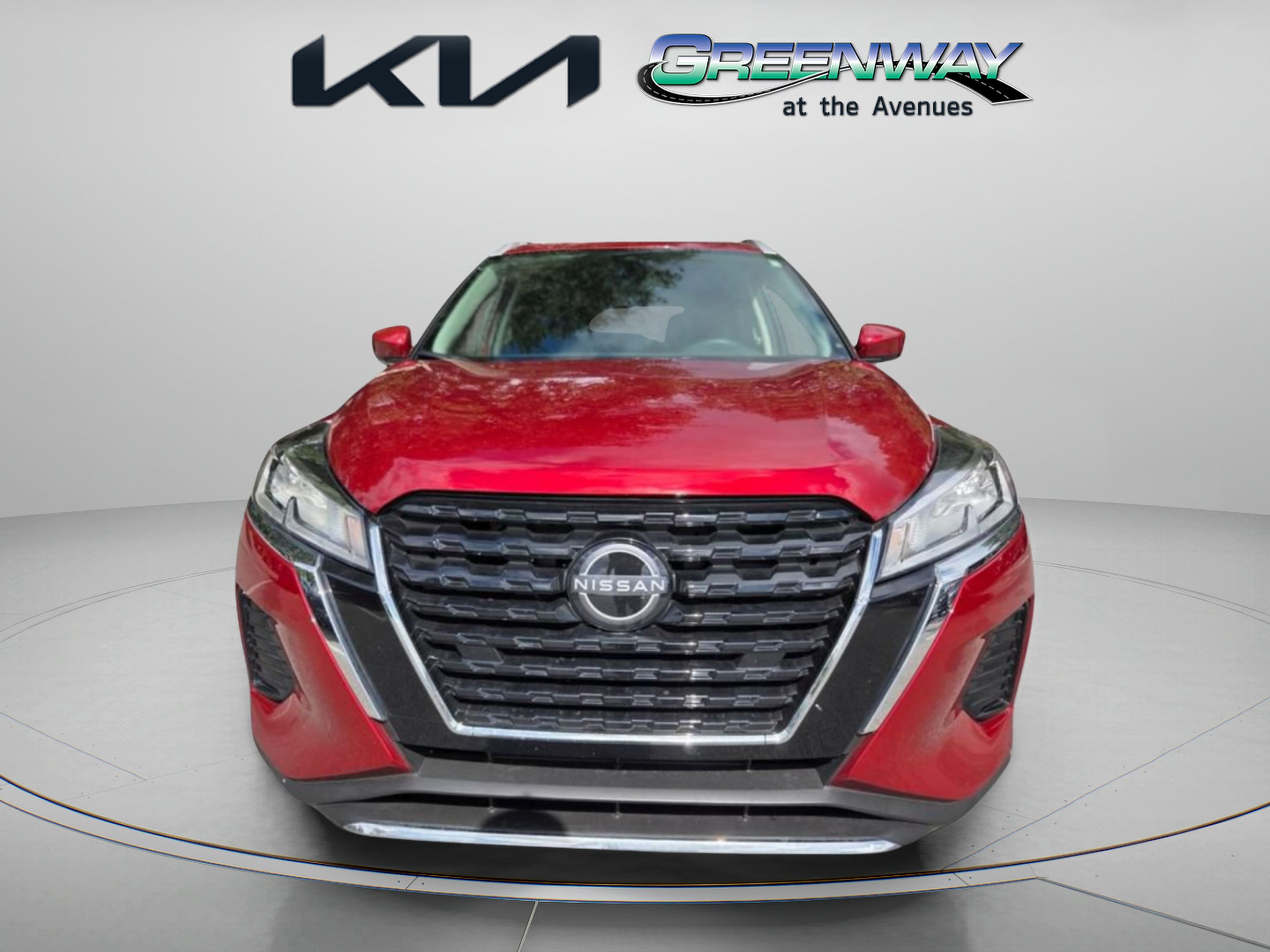Used 2024 Nissan Kicks SV FWD image 2