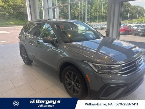 Certified 2024 Volkswagen Tiguan SE AWD/4WD image 2