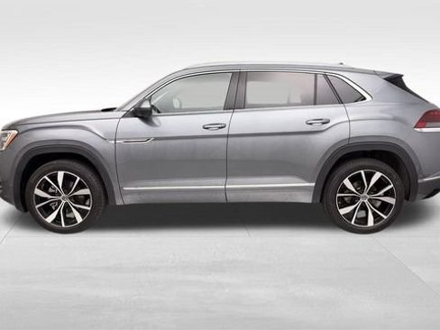 Used 2025 Volkswagen Atlas Cross Sport SEL Premium R-Line AWD/4WD image 5
