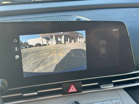 Used 2023 Hyundai Elantra Limited w/ Cargo Package image 31