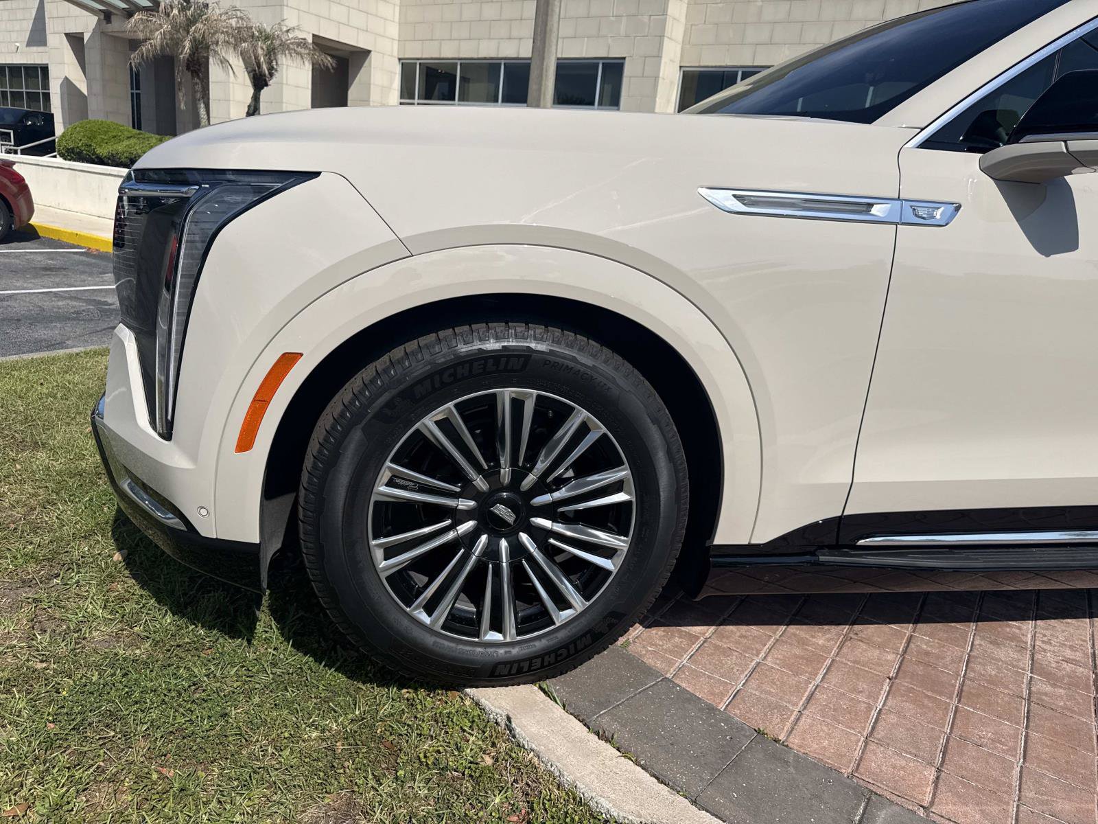 New 2026 Cadillac Escalade IQ Luxury 1 AWD/4WD image 10
