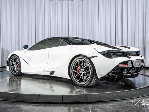 Used 2022 McLaren 720S Spider image 21