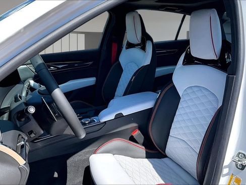 New 2026 Cadillac CT5 V Blackwing w/ Carbon Fiber 2 Package RWD image 9
