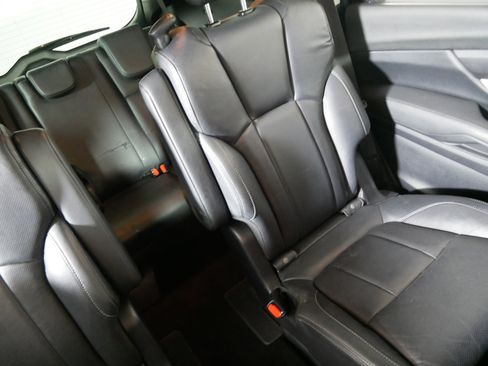 Used 2019 Subaru Ascent Limited w/ Popular Package #2 image 14